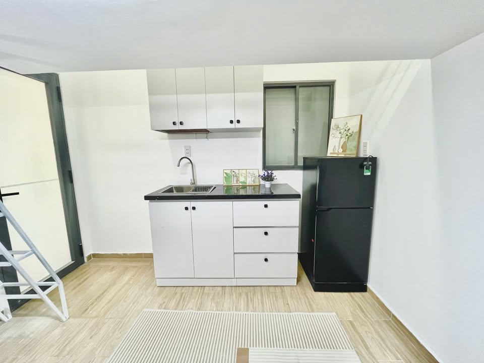 Căn hộ gác xếp Nguyễn Thần Hiến 30m² - Thiết kế hiện đại, đầy đủ nội thất!