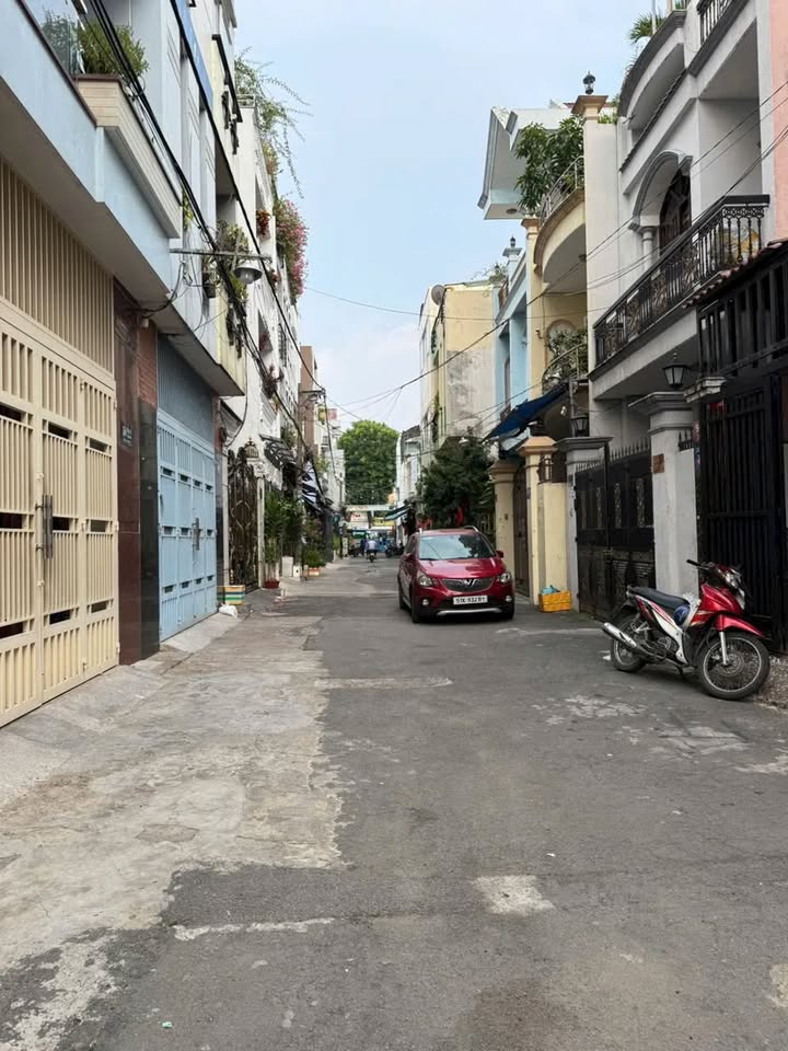 Nhà hẻm xe hơi Nguyễn Cửu Đàm, Tân Sơn Nhì, 48m² giá 5.29 tỷ - Thương lượng linh hoạt!