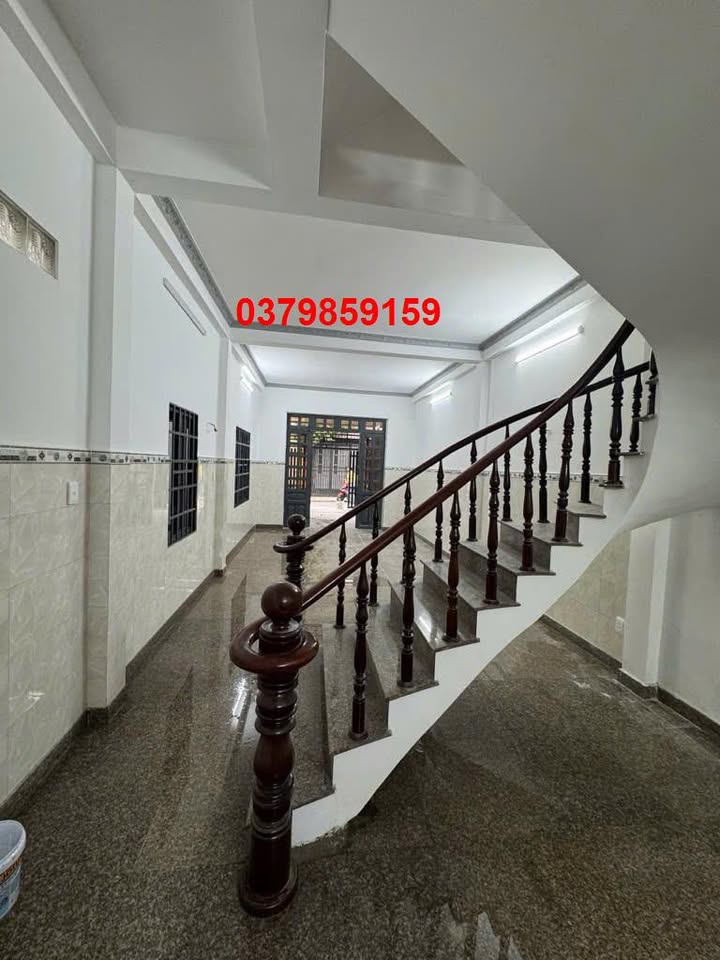 Nhà Linh Xuân Thủ Đức 64.6m² giá chỉ 5.5 tỷ - Phù hợp cho gia đình đông người!