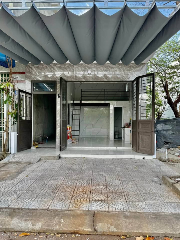 Dãy trọ 4 phòng đường Lê Sao, Đà Nẵng 90.6m² giá 5.5 tỷ - Đầu tư sinh lời cao!