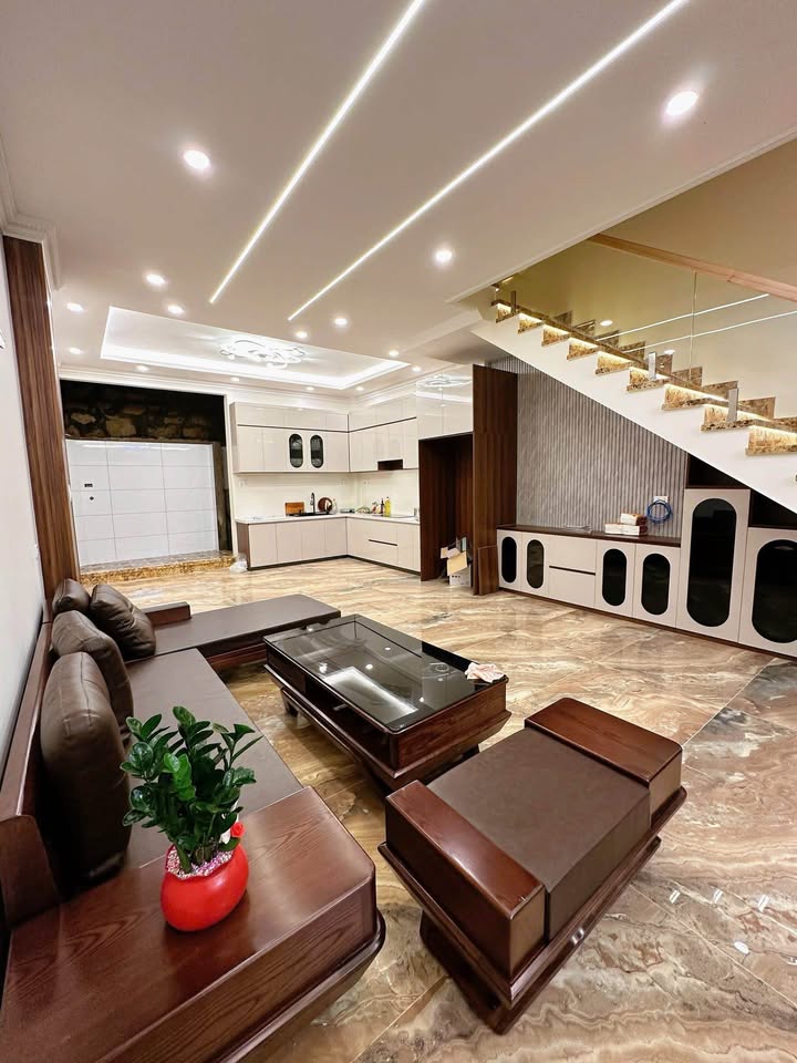 Nhà phố An Sơn Đà Lạt 65m² giá 8.7 tỷ - Full nội thất sang trọng!