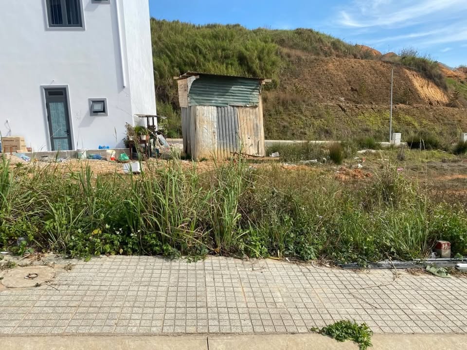 Đất nền Đà Lạt 50m² giá 4.7 tỷ - Đường nhựa ô tô tránh nhau