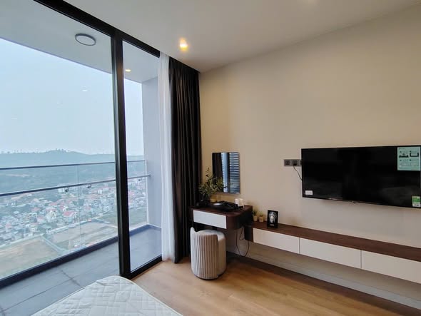 Cho thuê studio Icon 40 Hạ Long 30m² giá 5,5 triệu - Full nội thất hiện đại!