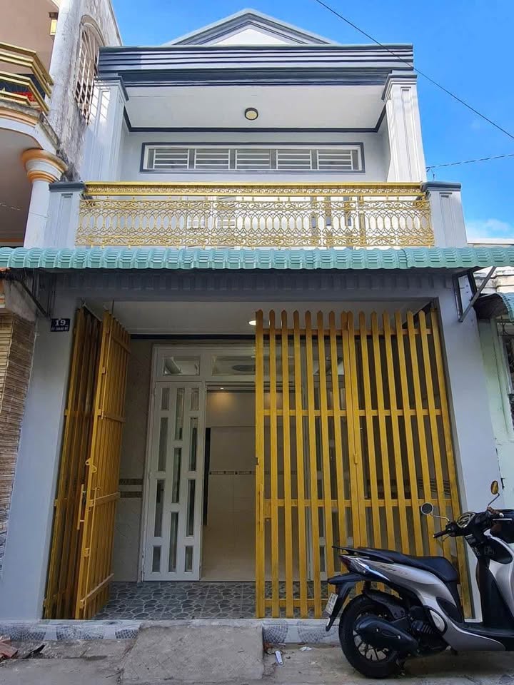 Nhà mặt tiền Lê Bình, Cái Răng 87m² giá 2.6 tỷ - Vị trí đắc địa đối diện cổng trường!