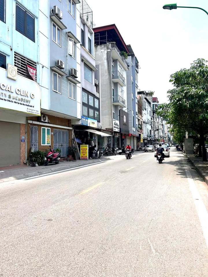 Nhà mặt phố Trường Chinh, Phương Liệt 40m² giá 16.3 tỷ - Kinh doanh sầm uất!
