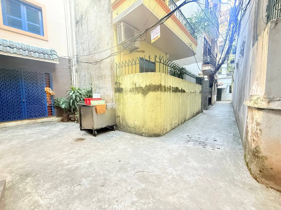 Đất lô góc Võng Thị 85m² giá 20.9 tỷ - Cơ hội đầu tư tuyệt vời!