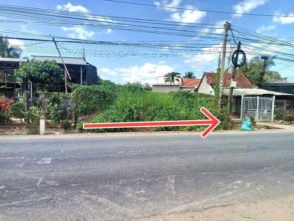 Đất nền mặt tiền 14b đường Trường Sơn nối dài 70m² giá 2.3 tỷ - Cần bán gấp!