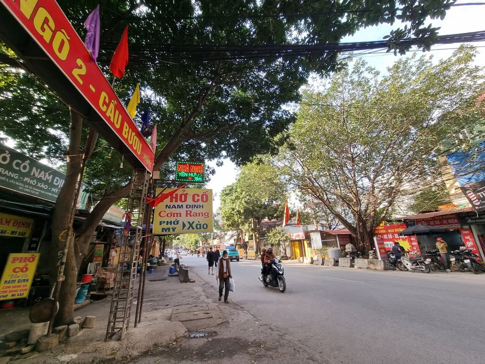 Nhà 6 tầng tại Ngõ 2 Cầu Bươu, 32m² chỉ 6.6 tỷ - Giao thông thuận lợi!