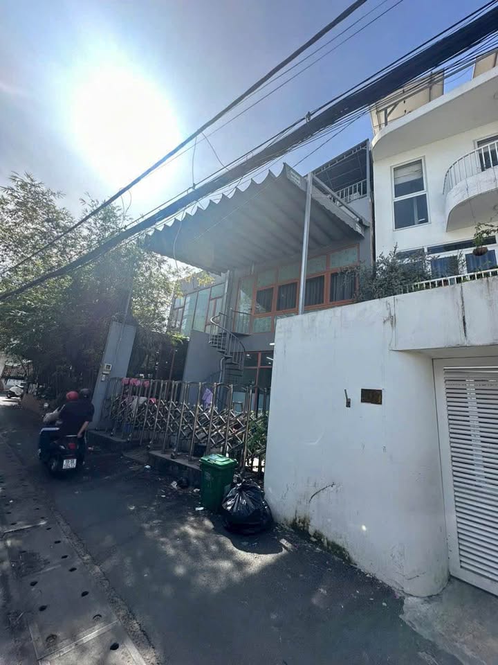 Nhà mặt tiền kinh doanh Bình Thọ, Thủ Đức 80m² giá 8.6 tỷ - Vị trí đắc địa hiếm có!