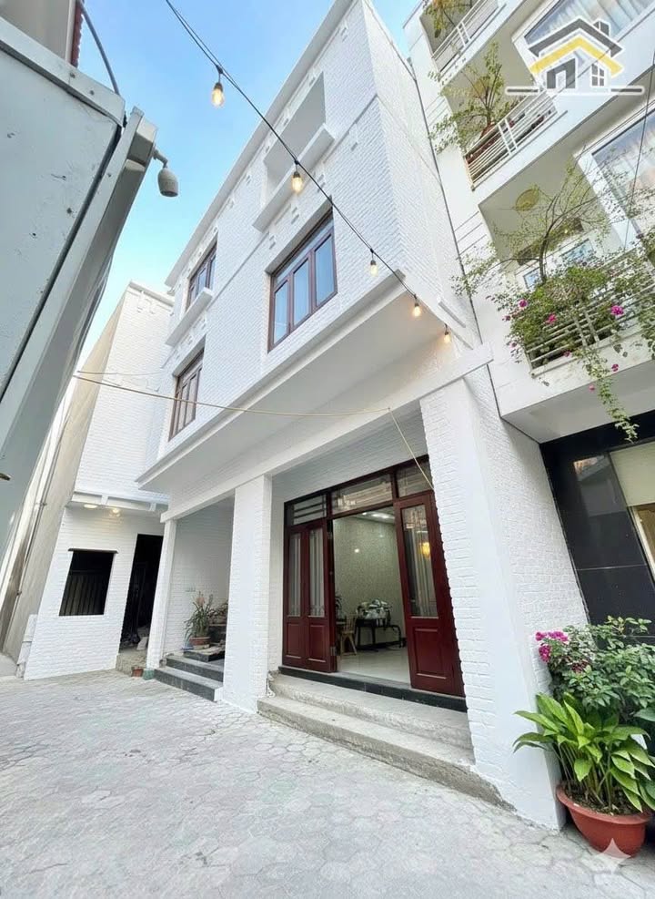 Nhà phố Lê Hồng Phong Hải An 41m² giá 2.999 tỷ - Thiết kế hiện đại, pháp lý đầy đủ!