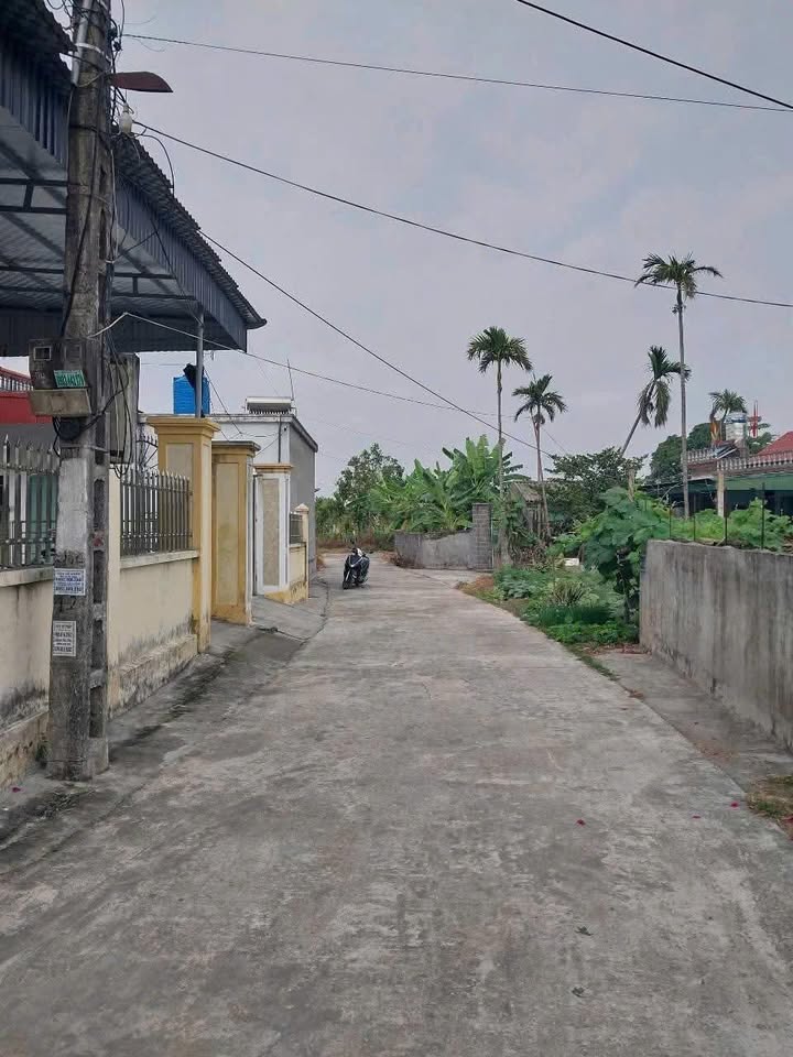 Đất chính chủ Thôn Giáo Thiện, Quỳnh Minh 120m² giá 600 triệu - Nở hậu 5m8, ô tô tránh nhau!