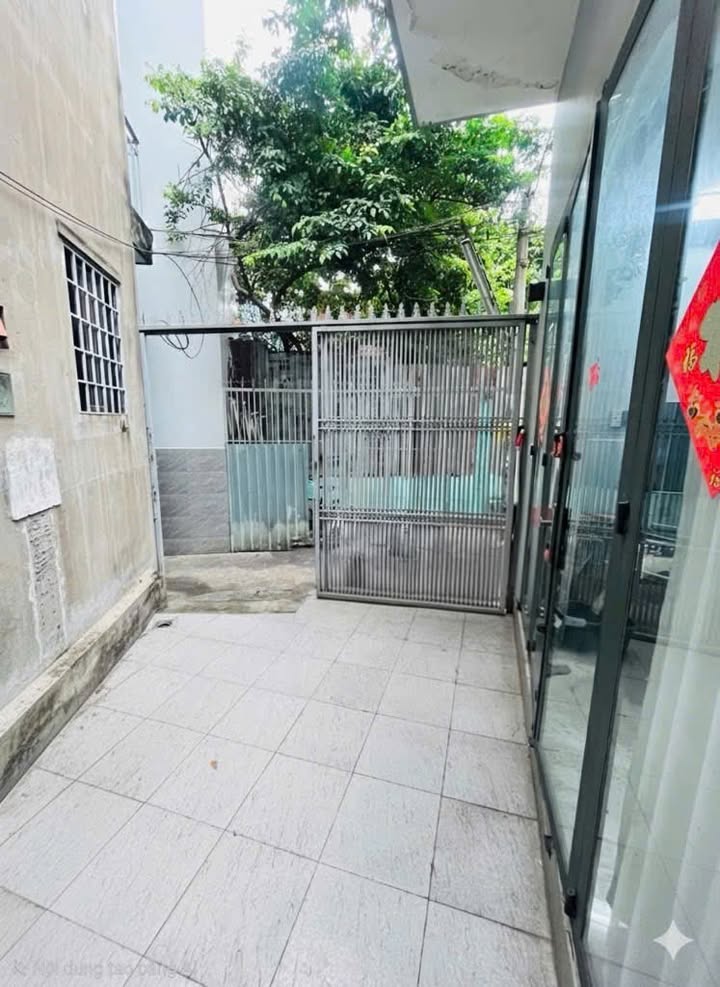 Nhà phố Bông Sao Q8, 32m² chỉ 4.xx tỷ - Nở hậu 6m, gần chợ tiện ích!