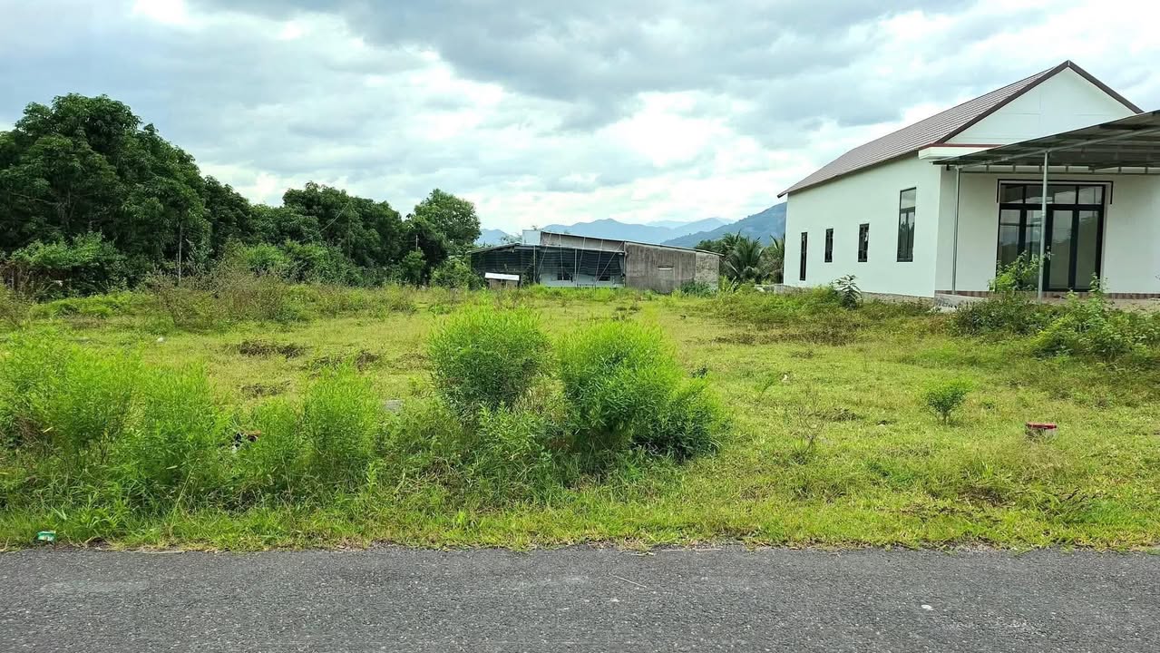 Đất thổ cư Suối Tiên 125m² giá 699 triệu - Vị trí đẹp, giao thông thuận lợi!