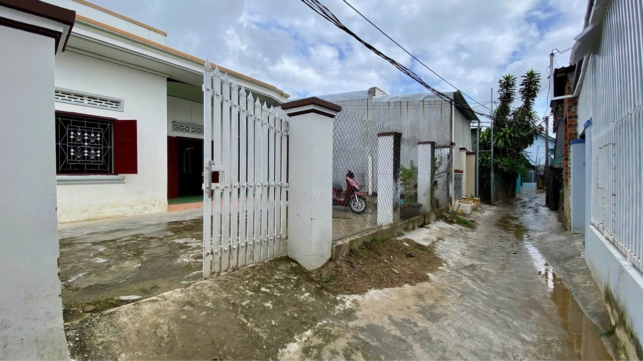 Nhà thôn Trung 1, Diên Điền 235m² giá 1.3 tỷ - Nhà cấp 4 còn ở tốt!