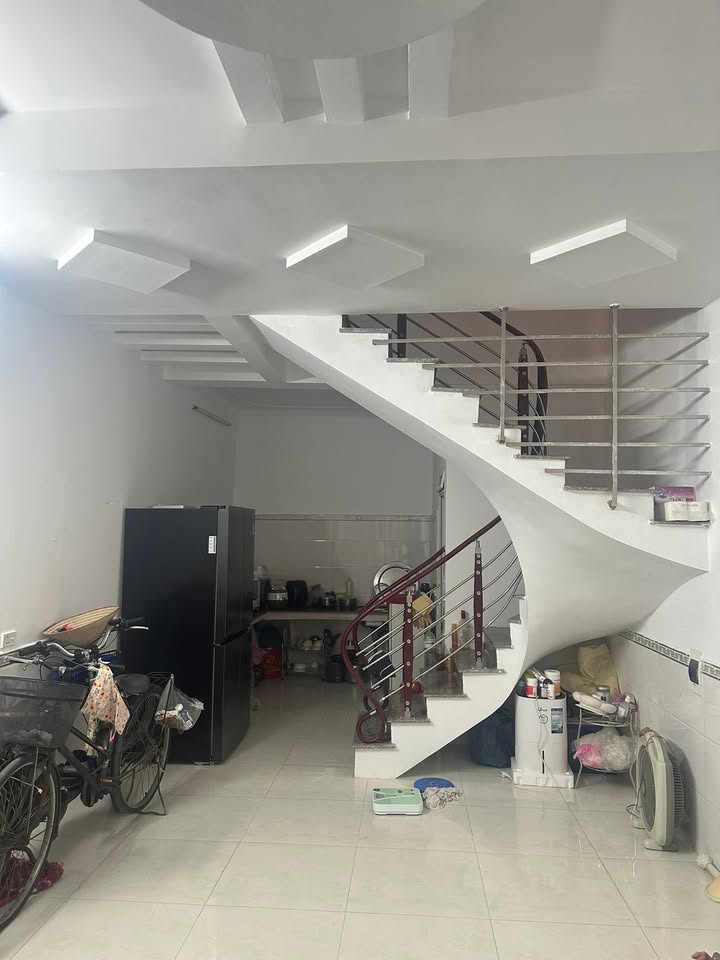 Nhà 3 tầng Vĩnh Niệm, Hải Phòng 32m² giá 2.55 tỷ - Sẵn sàng vào ở ngay!