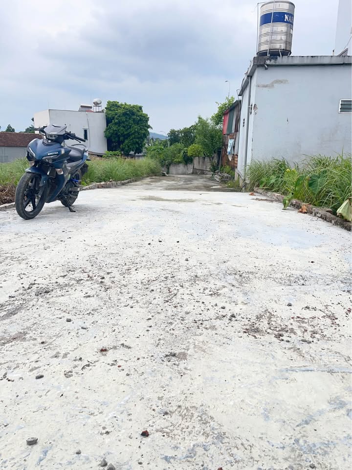 Đất thổ cư 100m² tại Đông Yên, Quốc Oai, Hà Nội - Giá đầu tư chỉ 2 tỷ!