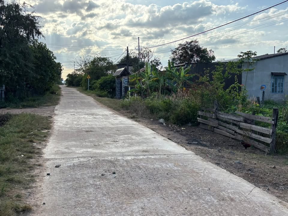 Đất mặt tiền Bùi Thị Xuân, Ea Súp, Đắk Lắk 380m² - Sổ đỏ chính chủ, giá chỉ 650 triệu!