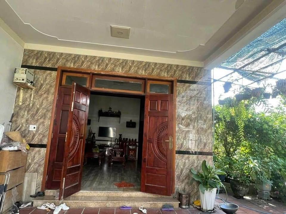 Nhà phố Tân Uyên 230m² giá 2.5 tỷ - Thiết kế hiện đại, sẵn sàng ở ngay!