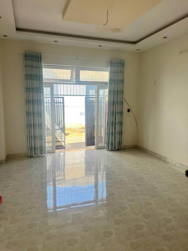 Nhà 1 mê hẻm Cấp 1 Mai Hắc Đế, Tân Thành, 75m² chỉ 1.85 tỷ - Giá tốt khu vực!