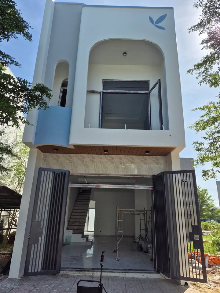 Nhà 1 trệt 1 lầu khu Tân Định Bến Cát 67.5m² giá 2.1 tỷ - Chính chủ bán gấp!