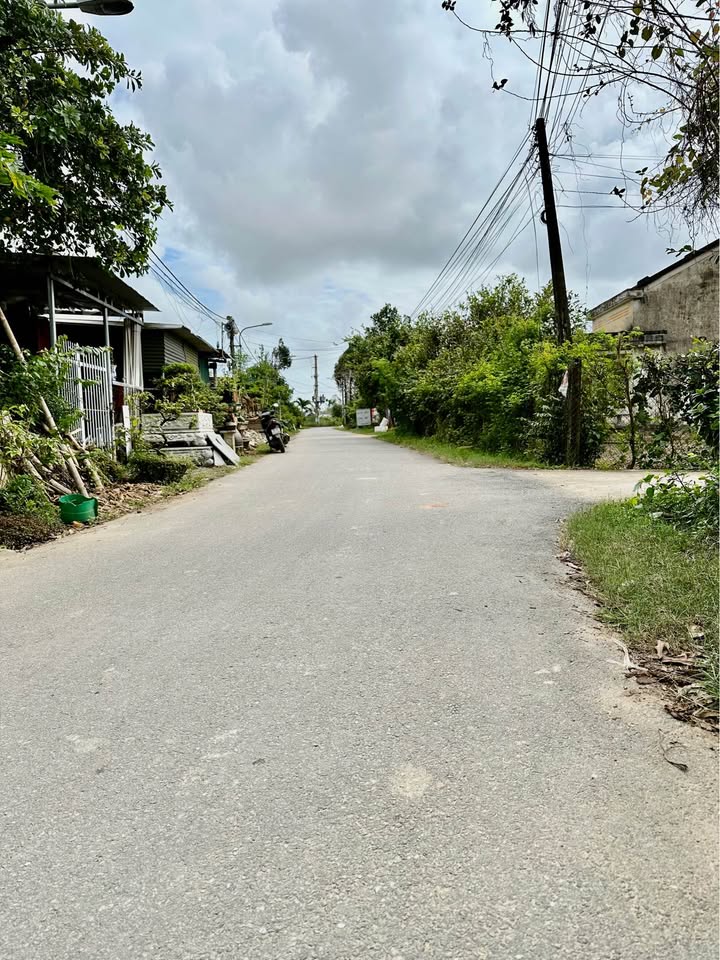 Đất vườn An Phú 257m² giá 2.2 tỷ - Mặt tiền đường nhựa thuận lợi!