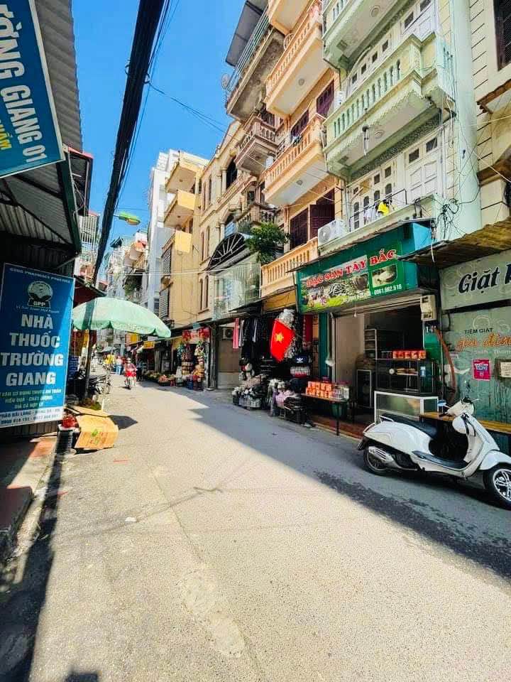 Nhà phố Đống Đa Pháo Đài Láng 82m² giá 32 tỷ - Kinh doanh cực phẩm!