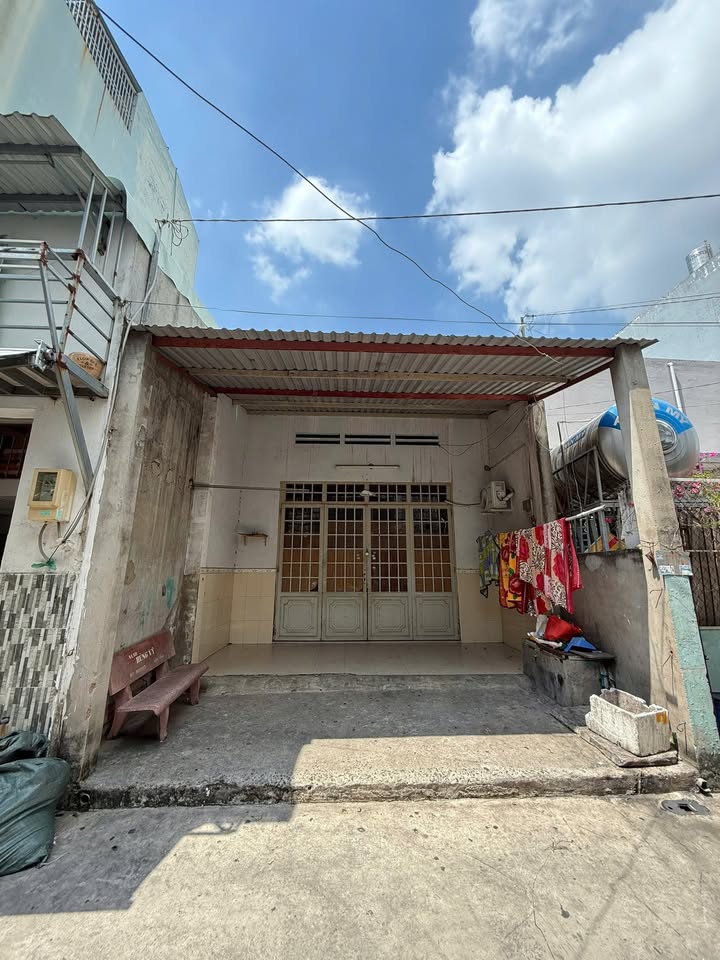 Nhà Bán Bờ Bao Tân Thắng, 100m², Giá 7.5 tỷ - Hẻm Xe Hơi Tiện Nghi