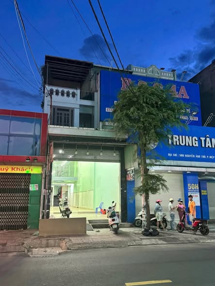 Bán nhà mặt tiền đường Nguyễn Ảnh Thủ, Q.12, giá chỉ 12.9 tỷ - Cơ hội đầu tư tuyệt vời!