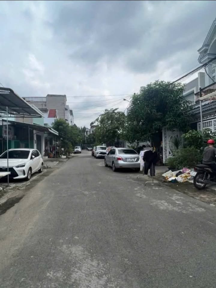 Dãy trọ 4 phòng kiot tại Bình Chánh 120m² giá 1.15 tỷ - Cơ hội đầu tư sinh lời!