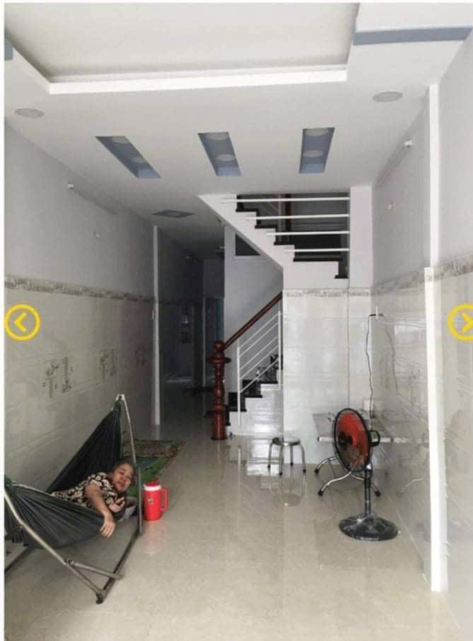 Nhà mặt tiền đường Hưng Phú, Q8, 36m² giá 9 tỷ - Kinh doanh thuận lợi!