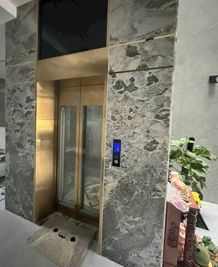 Nhà mặt tiền Đặng Thai Mai, Phan Thiết 150m² giá 8 tỷ - Thiết kế hiện đại, có thang máy!