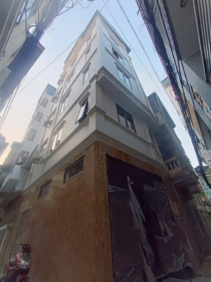 Nhà mặt phố Vĩnh Diện, Thanh Xuân 37m² giá 16.1 tỷ - Lô góc cực đẹp, thang máy