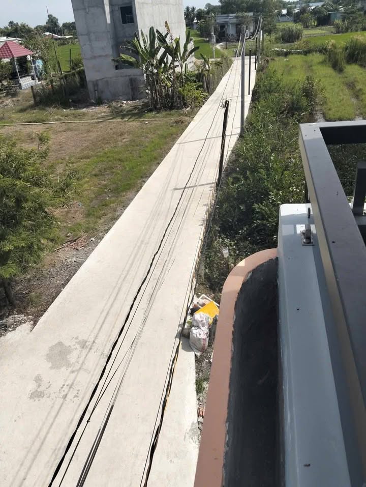 Nhà phố Long Trạch, Cần Đước 110m² giá 2.3 tỷ - Thiết kế hiện đại, chính chủ bán gấp!