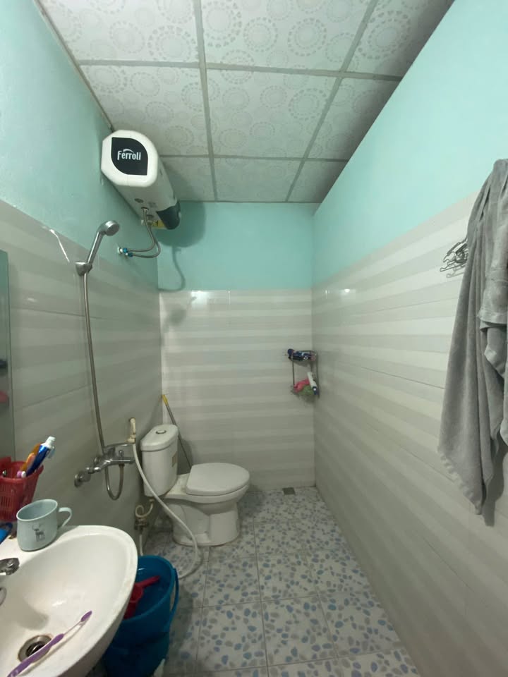 Nhà gác lửng Hoàng Thị Loan 101m² giá 2.2 tỷ - Sổ hồng chính chủ!