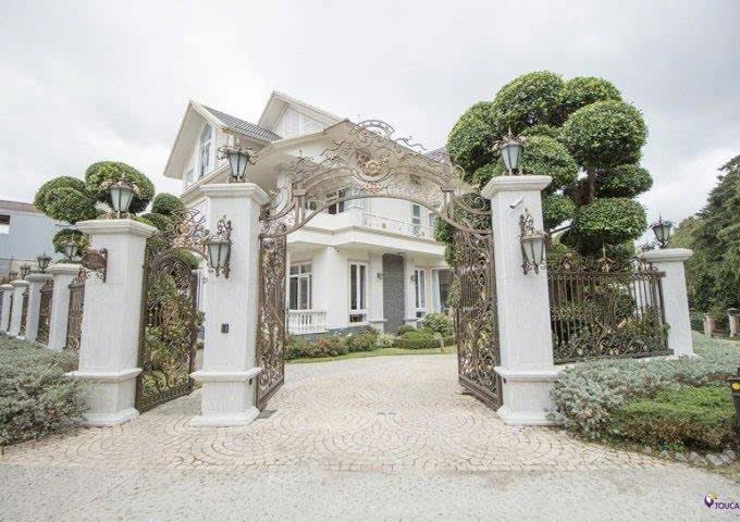 Biệt thự 3 mặt tiền Đinh Tiên Hoàng P2 Đà Lạt 794m² giá 110 tỷ - Không gian sống đẳng cấp!