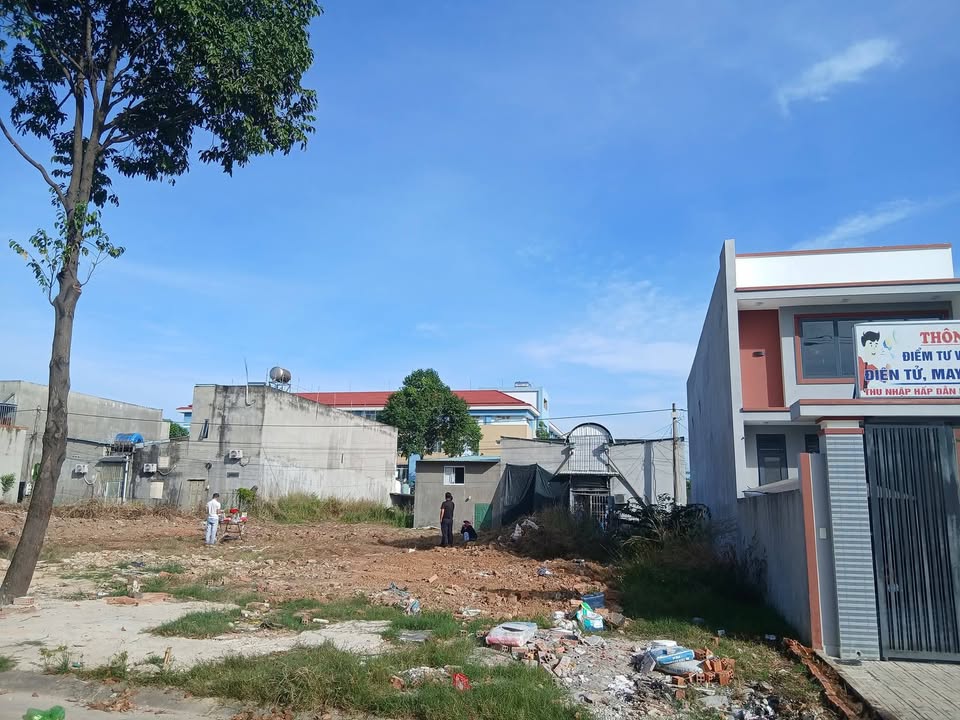 Nhà trọ 300m² tại Thới Hòa, Bến Cát, giá 5 tỷ - Đầu tư sinh lời ngay!