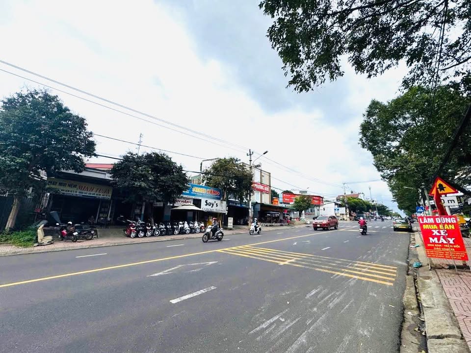Đất liền kề 180 Lê Duẩn, Buôn Ma Thuột 72m² giá 5.88 tỷ - Vị trí đắc địa cho kinh doanh!