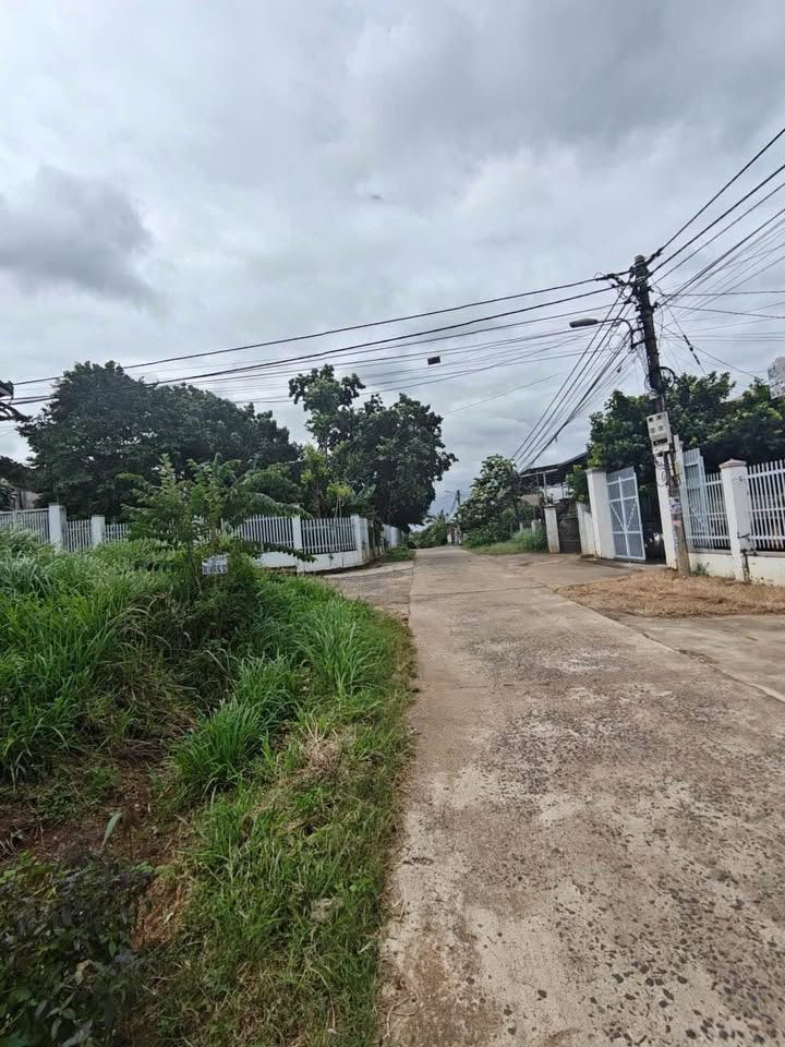 Đất mặt tiền kinh doanh đường Phan Văn Đạt, 100m², giá chỉ 1 tỷ - Cơ hội đầu tư hấp dẫn!