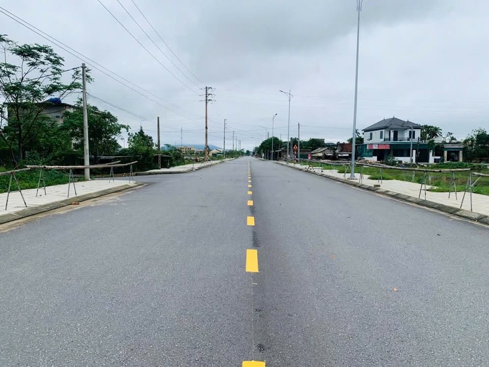 Đất Kinh Nam Thạch Hưng 160m² giá 3.8 tỷ - Mặt đường 26m thuận lợi!