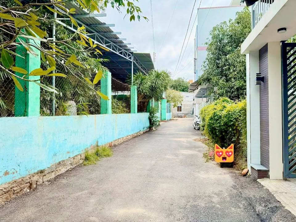 Nhà Cam Thuận Cam Ranh 89m² giá 1.55 tỷ - Đường ô tô, thổ cư, sổ hồng chính chủ!