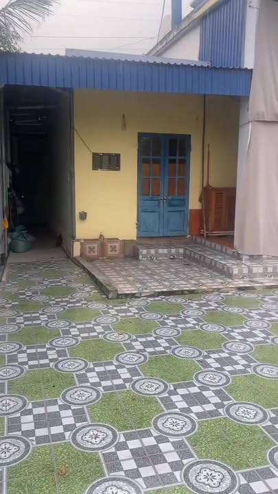 Nhà riêng Nghĩa Tân 540m² giá 1.6 tỷ - Bán gấp, hướng Nam mát mẻ!