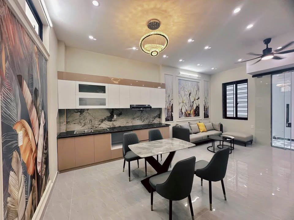 Nhà 3,5 tầng Đình Đông, Lê Chân, Hải Phòng 42m² giá 3.25 tỷ - Vị trí đắc địa, sẵn sàng ở ngay!