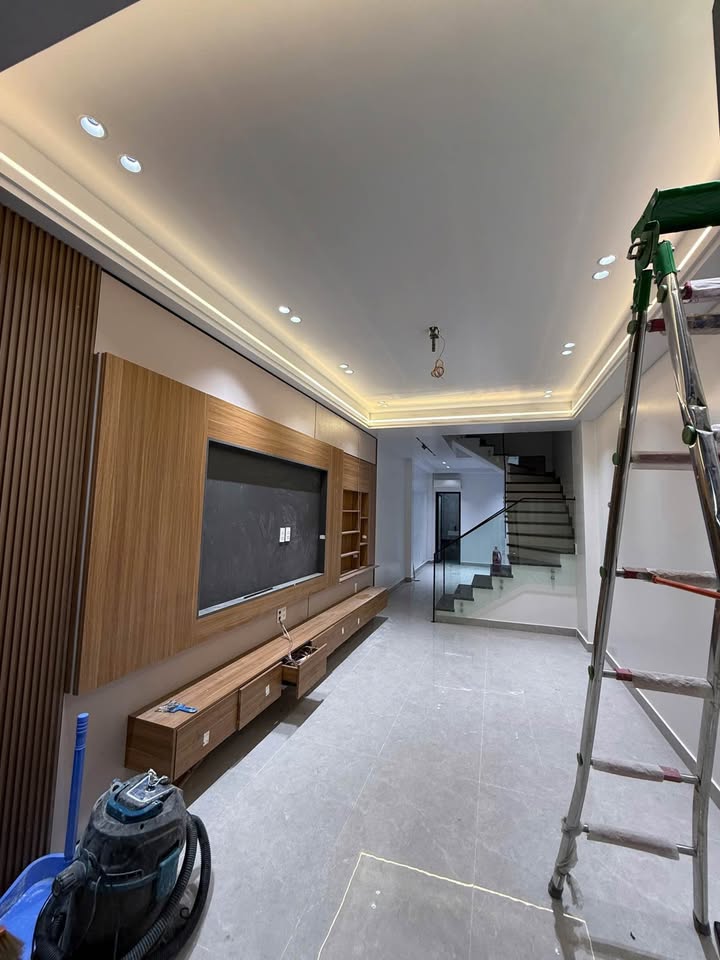 Nhà 4 tầng độc lập phố Tô Hiệu, Hải Phòng 41m² giá 3.89 tỷ - Ngõ ô tô đỗ gần!