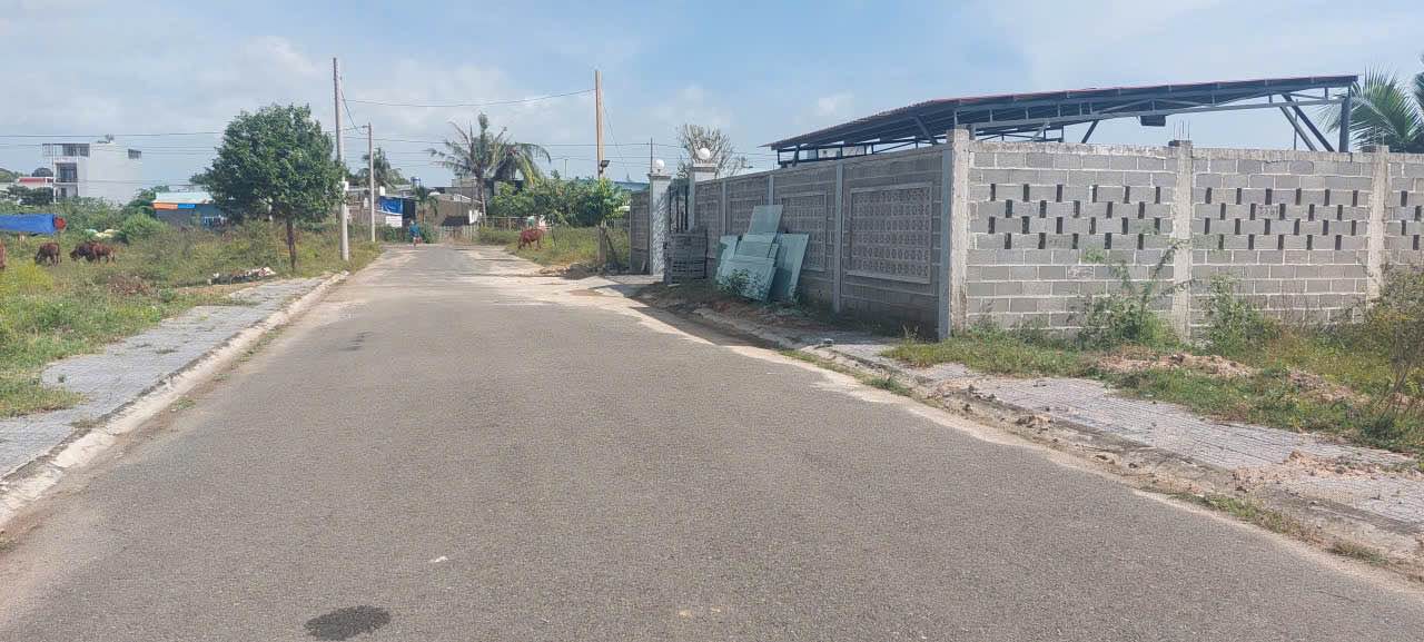 Đất nền Hòa Long, Bà Rịa 110m² giá 1.7 tỷ - Không lỗi phong thủy, khu dân cư đông đúc!