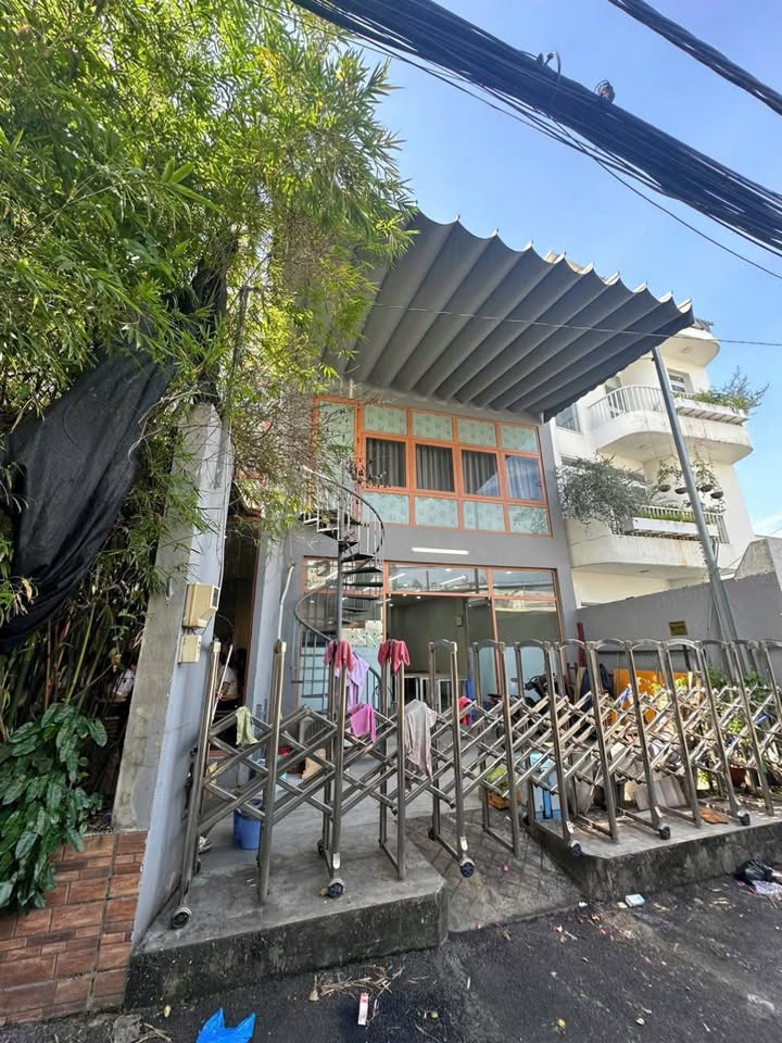 Nhà mặt tiền đường 11, P. Bình Thọ, Thủ Đức 80m² giá 8.6 tỷ - Sổ hồng chính chủ!