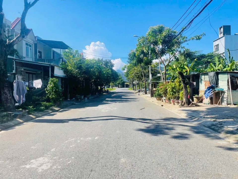 Đất mặt tiền đường Mai Văn Ngọc 105m² giá 4 tỷ - Cơ hội đầu tư tuyệt vời!