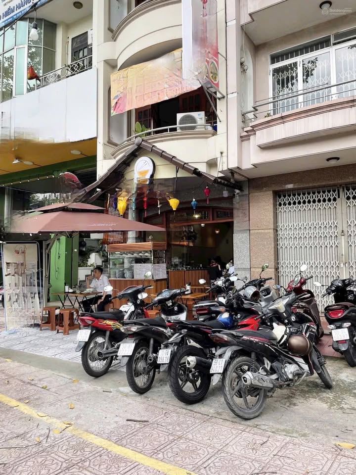 Cho thuê mặt bằng mặt tiền Hoàng Sa, Quận 1 - Giá 20 triệu/tháng, kinh doanh tự do!