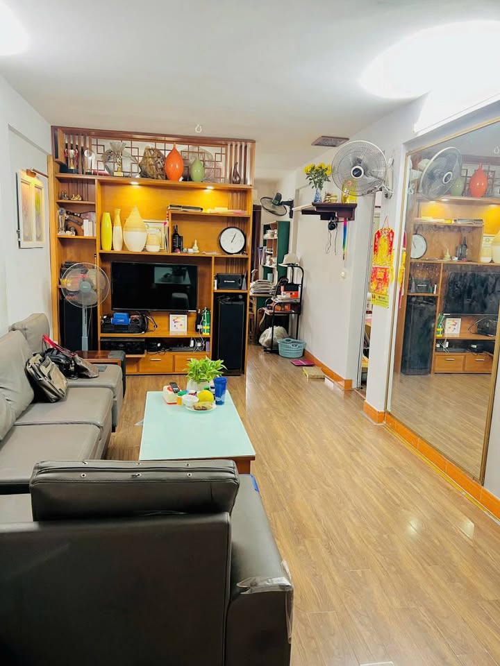 Căn hộ tập thể Thanh Xuân Bắc 60m² giá thỏa thuận - Đầy đủ nội thất, view thoáng mát!