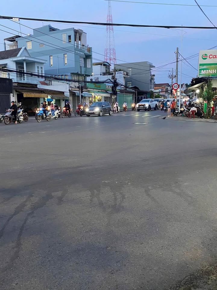 Cho thuê mặt bằng Thủ Khoa Huân, Thuận An, 240m² - Vị trí đắc địa, giá tốt!