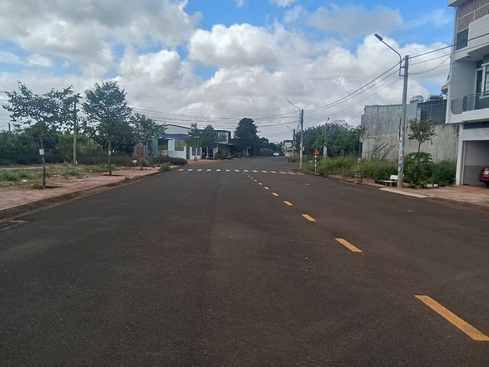 Đất nền Tân Phong Buôn Ma Thuột 120m² giá 4.65 tỷ - Vị trí đắc địa, đầu tư sinh lời!